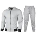 Grauer gesteppter Herren-Trainingsanzug mit Stehkragenjacke und passender Jogginghose - S / Hellgraues Oberteil und Hose