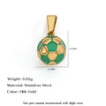 Colante de fútbol de acero inoxidable chapado en oro de 18K con esmalte verde - Dorado / 11.2mm / Verde