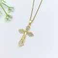 Elegante collana a croce in oro con ciondolo crocifisso in zircone e dettagli di Gesù. - Croce a Rilievo di Gesù (XL2605-022)