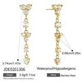 Orecchini pendenti lunghi in acciaio inossidabile dorato con zirconi chiari brillanti - 长款花卉耳坠(JDE0201306) / 3.74cm / Oro