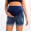 Pantalones cortos de mezclilla premamá con banda elástica alta para el verano - S / Azul Oscuro Roto Dobladillo
