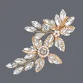 Fermaglio per capelli da sposa fatto a mano con perle e cristalli scintillanti oro - Fermaglio Per Capelli Mori Stile Ragazza Versatile E Dorato Modello Hs-j7143g
