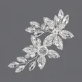 Elegante fermaglio per capelli da sposa floreale argento con cristalli e perle - Fermaglio Per Capelli Mori Stile Ragazza Versatile E Color Argento Modello Hs-j7143s