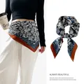 Eleganter Seidenschal mit Paisley-Muster als stilvoller Gürtel oder schickes Halstuch - L7043-Marine / 70*70