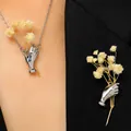 Creative silver hand-shaped brooch holding a bouquet of dried flowers on a black suit - Hand Bouquet Necklace and Brooch Set (14-2 Pieces-Without Flower) / Silver
