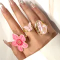 Vintage-Goldring-Set mit rosa Blumen, Schmetterlingen und barocken Edelsteinen - Vintage Blumen Schmetterling 3-teiliges Set (32740-ring-pink)