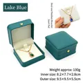 Boîte à bijoux couronne en cuir PU bleu lac pour colliers et bracelets, de 130g - Grande boîte à pendentif / Bleu lac