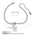 Edelstahl-Armband in Silber mit funkelndem Buchstaben N Anhänger und Strasssteinen - N Stahlfarbenes Armband