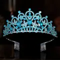 Eleganter Kristall-Brautschmuck Tiara mit blauen Edelsteinen für luxuriöse Hochzeiten. - Silber Seeblau