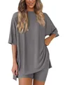 Comfortable grey two-piece lounge set with oversized T-shirt and matching shorts. - XS / Gray