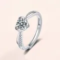 Eleganter herzförmiger Moissanit-Ring aus S925 Sterlingsilber für Damen Schmuck - Einstellbar Offen / Weißer Strass