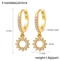 Elegante vergoldete Edelstahl-Creolen mit strahlenden Zirkonia-Anhängern in Sonnenform - Goldenes Sonnenblumen-Design (F1645)