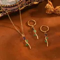 Vue détaillée de l'élégant ensemble collier et boucles d'oreilles fleurs en zircon. - Tulipe (T079) / Parure Collier et Boucles d'Oreilles Strass Violet / Or