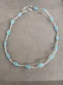 Ras-de-cou style dopamine vibrant avec des perles en maille bleue et chaîne argent - Collier / Argent-Bleu