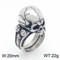 Gothic stainless steel skull ring for men with cracked texture and retro silver finish - Size 9 / Steel