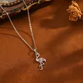 Elegante collana con ciondolo a fenicottero con pietre rosa e dettagli in zirconi - Collana T064 Con Fenicottero Rosso E Diamanti In Argento