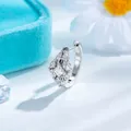 Elegante Creolen aus Edelstahl im französischen Stil mit Zirkonia im Prinzess-Schliff - Quadratischer Zirkonia-Stil (Einzelstück) / Weiß