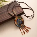 Long collier bohème vintage fait main avec pendentif en perles et pompons colorés. - X445-5 Style 6