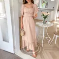 Elegante abito lungo rosa pesca a balze con maniche corte a volant per le vacanze - S / Rosa Arancio