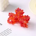 Exquisiter roter Ahornblatt-Haarclip aus Acetat mit Strasssteinen und Goldadern - 8cm / Rot