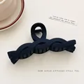 Large matte navy blue hair claw clip with twisted design for thick hair styling - Twisted Chain / 11cm / Matte Black