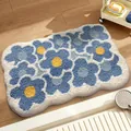Blue and white floral absorbent flocked bath mat with non-slip backing for bathroom - 50*80cm / Deep Blue Dream