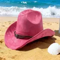 Leuchtend rosa Wildleder-Western-Cowboyhut mit geflochtenem Band an einem sonnigen Strand - M(56-59CM) / Fuchsia