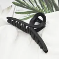 Elegant large matte black hair claw clip with a shark clip design for thick hair - 11cm Ribbon Style / Matte Black