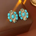 Pendientes vintage estilo palacio con piedras turquesas y cristales en dorado - Pendientes de Gota (92#) / Aguja de plata / Dorado/Azul