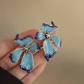 Pendientes de botón con flor de esmalte azul y centros de cuentas doradas - Estilo de Flor Degradada Azul-Púrpura (67#) / Azul