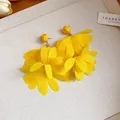 Pendientes de flores de tela amarillos vibrantes con diseño de estilo bohemio. - Estilo de Flor de Tela de Varias Capas(77#) / Amarillo
