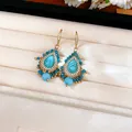 Elegantes pendientes de gota dorados con turquesas en forma de lágrima y cuentas azules - Estilo de Borla Turquesa de Gota Bohemia (97# Gancho de Oreja) / Dorado/Azul