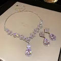 Elegantes silberfarbenes Zirkon-Tropfen-Halsketten- und Ohrring-Schmuckset für Bräute - Silber Zirkonia Raute Birne