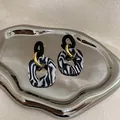 Pendientes colgantes geométricos con estampado de mármol blanco y negro en bandeja - Estilo de Colgante Mate con Patrón de Cebra (8#) / Negro Blanco Dorado