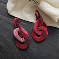 Pendientes colgantes de cadena de resina jaspeada roja de moda con diseño geométrico - Pendiente de triple cadena ovalada (35#) / Rojo Vino Marmolado