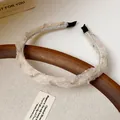Serre-tête élégant en dentelle beige de style français orné de strass et de perles - Style Strass Perle Dentelle (HH1959)