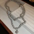Elegante collana di perle grigio argento con ciondolo di cristallo in un vassoio di lusso - Stile Distanziatore con Strass / Grigio Argento-Strass
