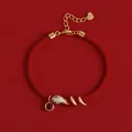 Exquisites vergoldetes Schlangen-Armband aus rotem Seil mit Zirkonia und Edelstein - Rot