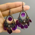 Pendientes de concha morada con acabado en bronce antiguo y detalles de cuentas - Estilo de Gancho / Púrpura