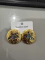 Golden stainless steel round earrings with iridescent abalone shell starfish inlay - Hollow Starfish Round Style (55#)