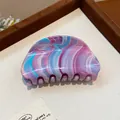 Primer plano de la pinza para el cabello de acetato jaspeado con remolinos violetas - Pinza de Pelo con Patrón de Mármol Rosa (4#) / Rosa