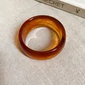 Bracelet jonc rond en acrylique marbré ambre élégant avec une finition polie lisse - Bouche fermée / Café Foncé (60#)