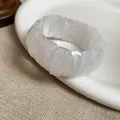 Minimalist white acrylic segmented bracelet featuring a soft marbled translucent texture - 拼接拼接 (HB3743-1) / White