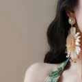Boucles d'oreilles marguerites en paille tissée avec perles et breloques dorées - Style Grande Marguerite / 1# Tige en Argent - Or-Blanc-Café