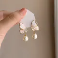 Elegante französische Vintage-Schmetterling-Ohrringe mit Perlen und Silberadel - Rosa Schmetterling Perlen-Stil (56#)