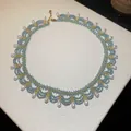 Collier élégant en perles bleues et dorées avec des accents de perles blanches fines - Style Tissé en Vague d'Éventail (Collier 6#) / Grand / Or bleu blanc