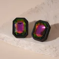 Pendientes de botón cuadrados vintage con cristales de arcoíris y montura negra mate - Estilo Cuadrado Arcoíris