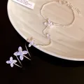 Dettaglio di bracciale ad anello con fiore in zircone stile vintage argento - Argento
