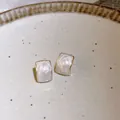 Élégantes boucles d'oreilles vintage blanc nacré avec un cadre rectangulaire doré - 7# Tige en Argent - Blanc Cassé