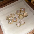 Elegant French vintage geometric pearl earring set with 5 pairs of gold-tone studs - 10-Piece Set (5 Pairs) / White